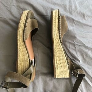 Steve Madden Olive Green Wedge Sandals